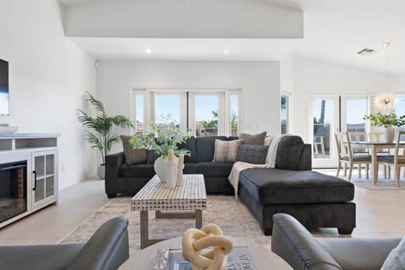 Mesa Bluewater Retreat With Pool